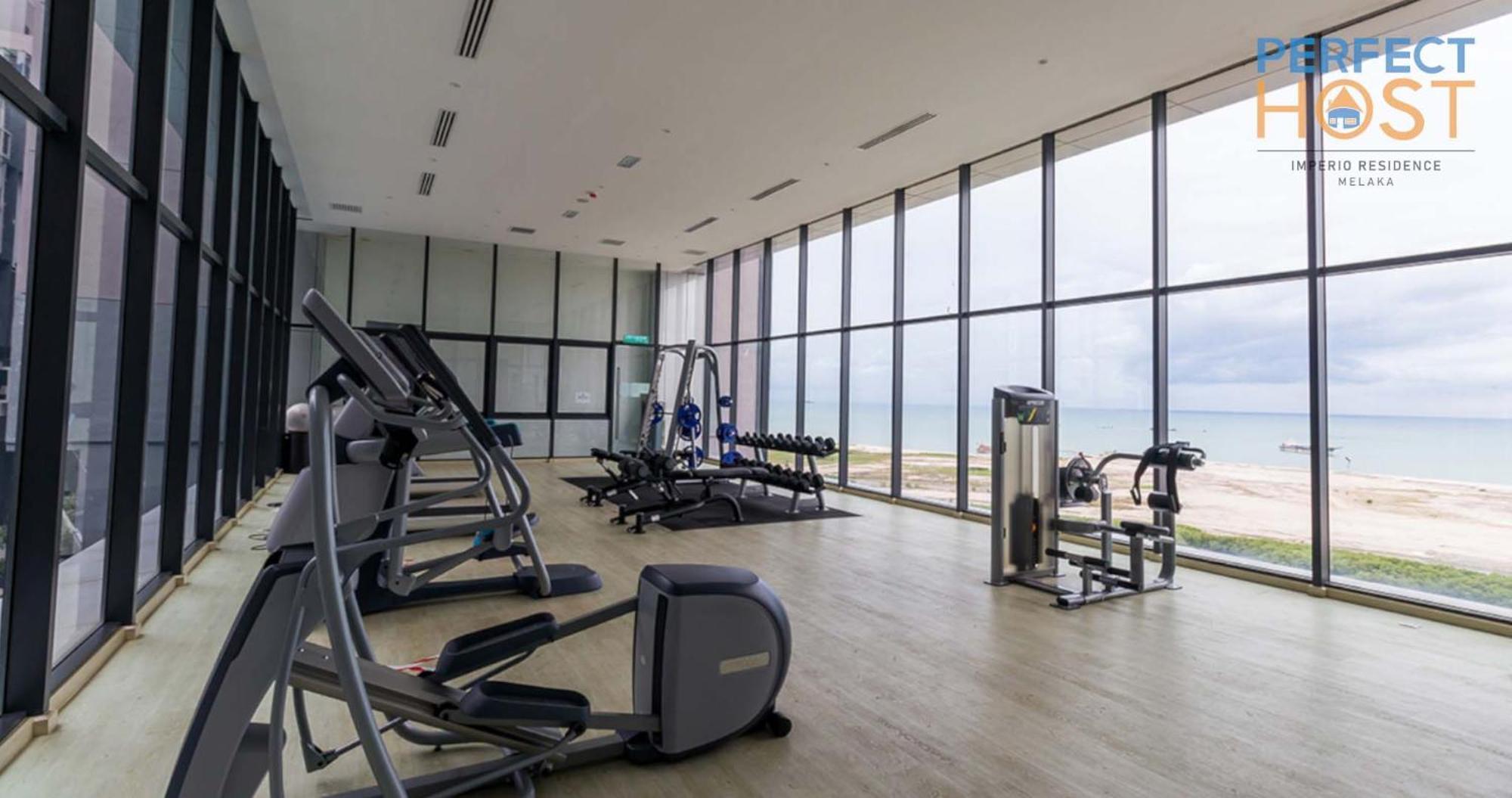 Imperio Residence Seafront By Perfect Host Malakka Dış mekan fotoğraf