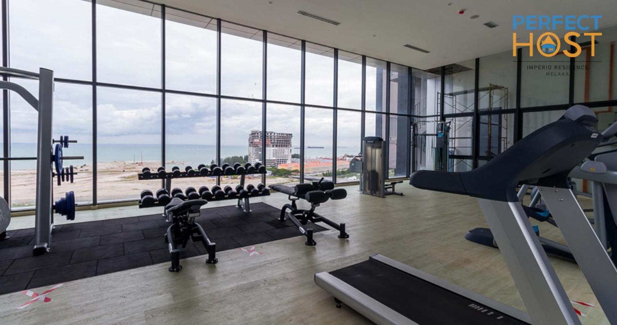 Imperio Residence Seafront By Perfect Host Malakka Dış mekan fotoğraf